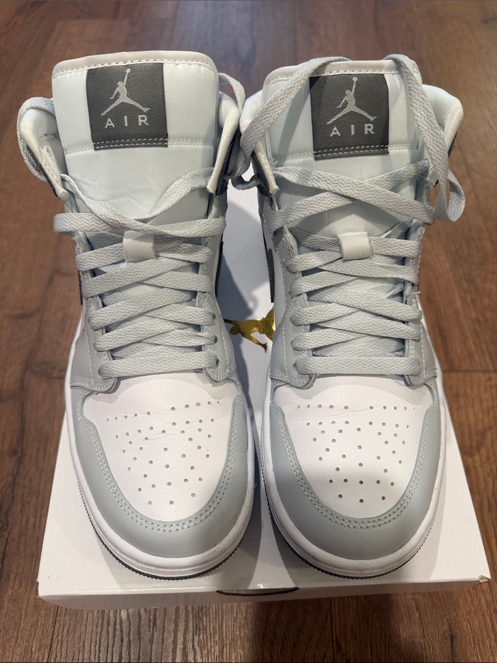 Nike Air Jordan 1 MID/excellent condition